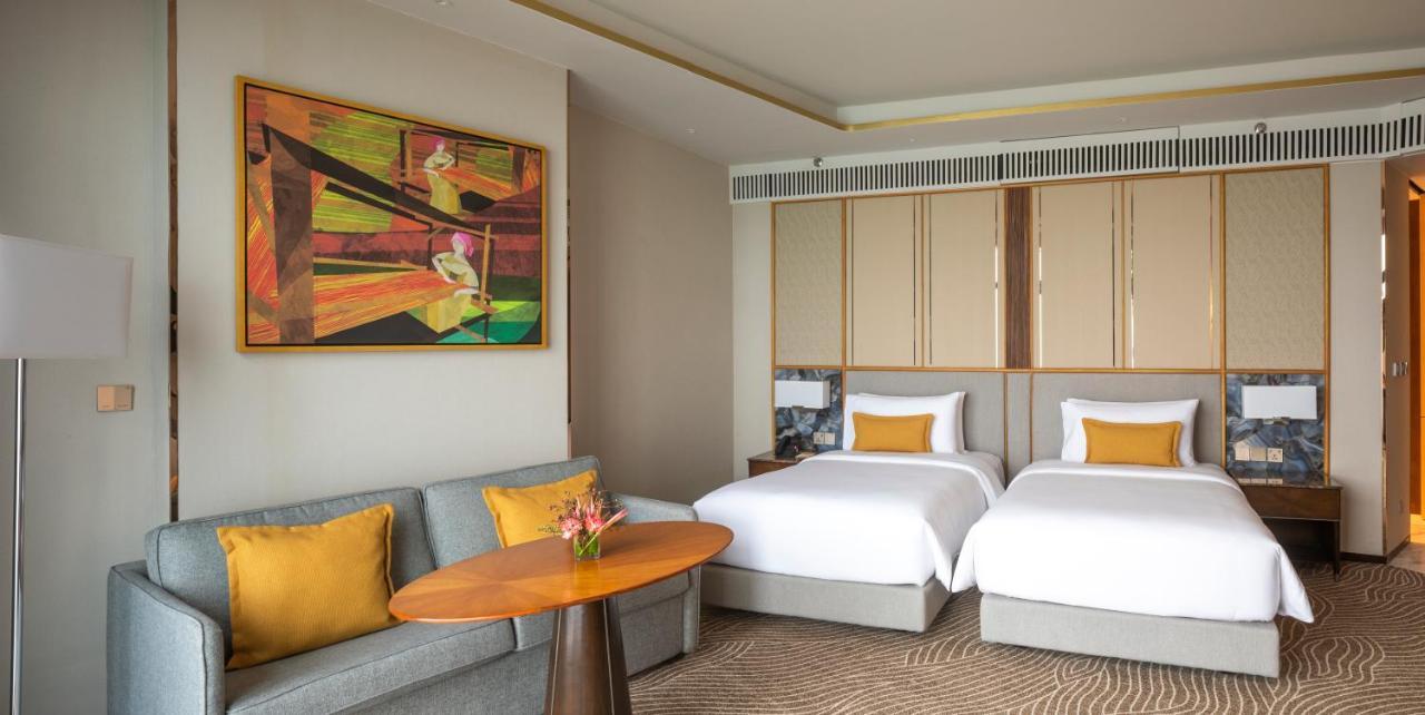 Fili Hotel At Nustar Cebu Exterior photo